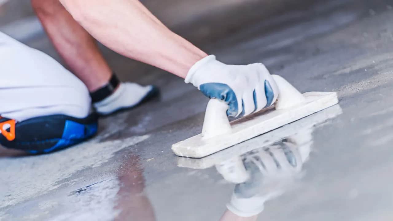 Jaki beton na posadzkę w warsztacie? Ekspert radzi