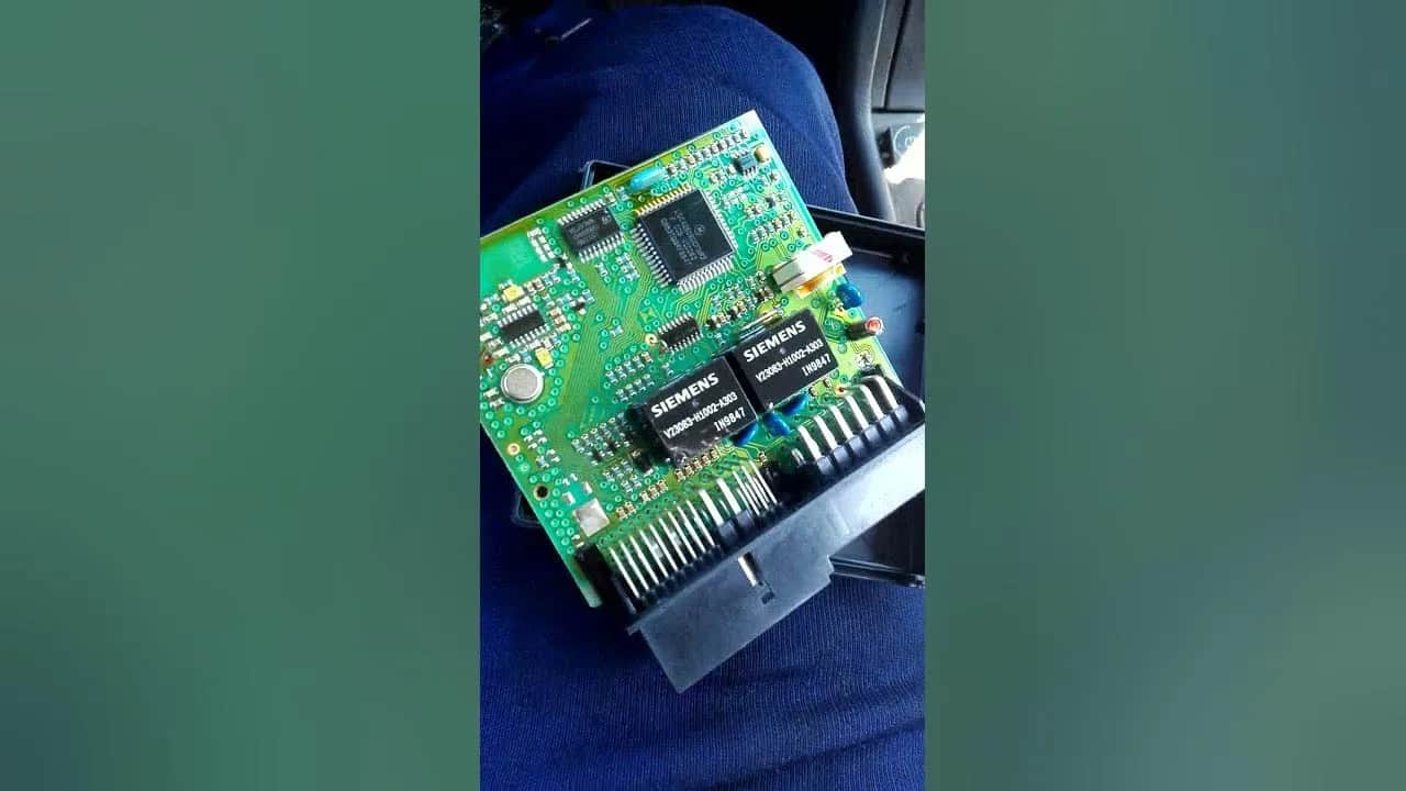 Opel Astra G: Lokalizacja i naprawa sterownika zamka centralnego